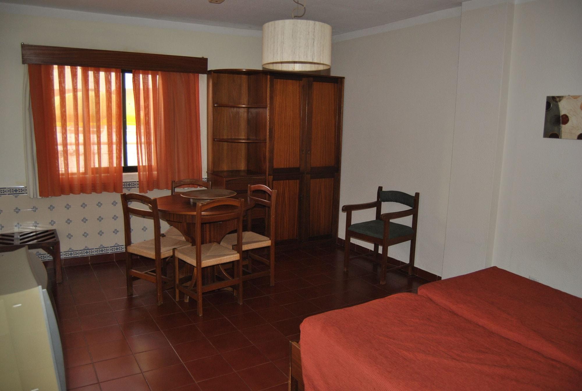 אלבופיירה Apartamentos Olhos Do Mar מראה חיצוני תמונה