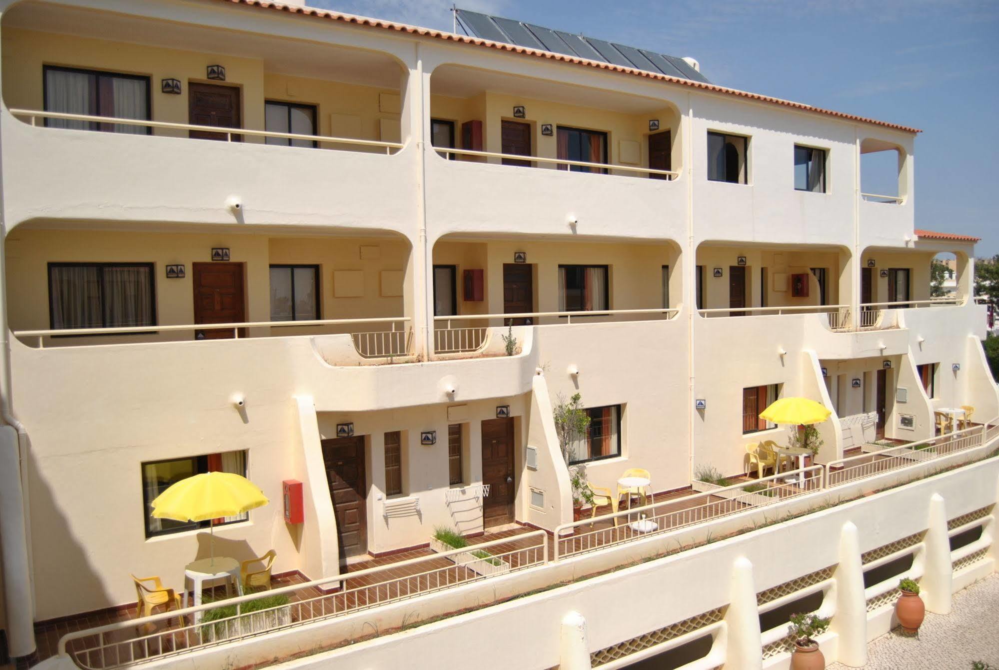 אלבופיירה Apartamentos Olhos Do Mar מראה חיצוני תמונה